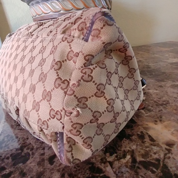 Gucci "D Ring" Abbey Bag - Picture 8 of 8